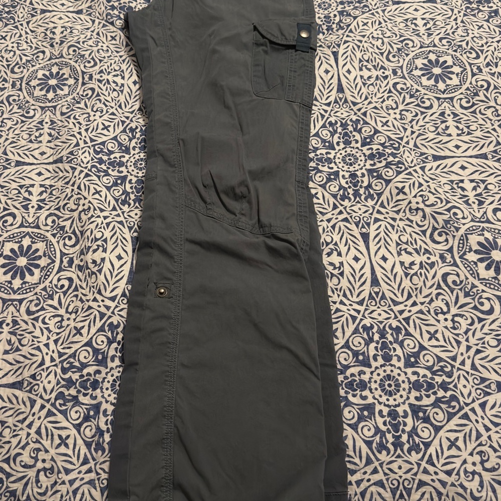 Kuhl cargo pants size 8